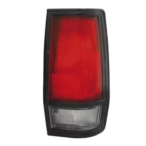 [003-0401-02] Calavera Nissan 720 Americana 1985 1986 Derecho / Calavera